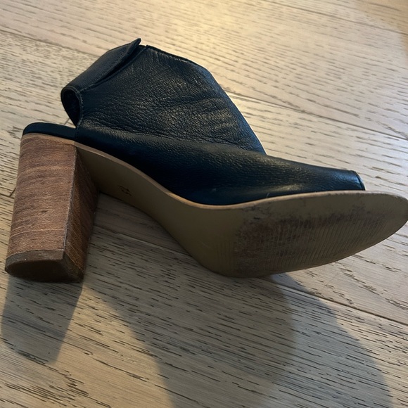 Steve Madden Heels - Picture 5 of 8